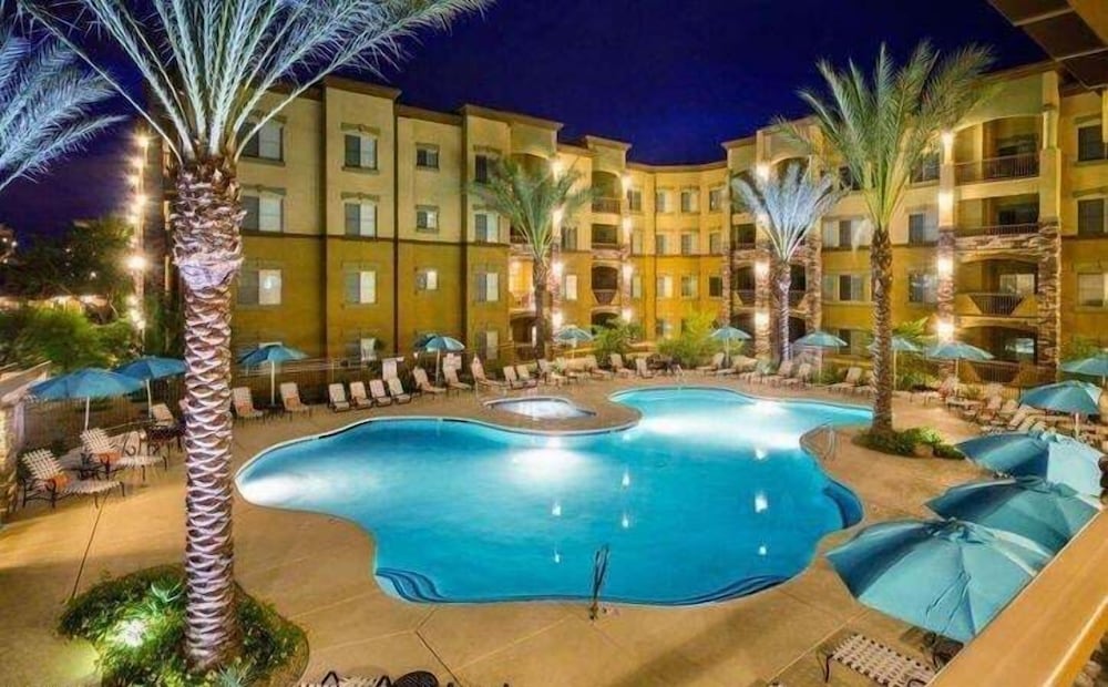 Condo, 2 Bedrooms