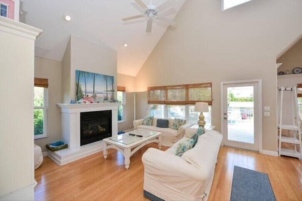 House, 3 Bedrooms photo 1
