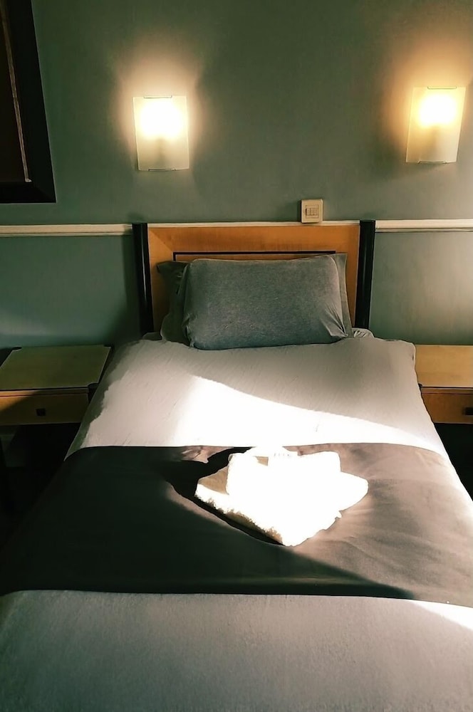 Basic Single Room