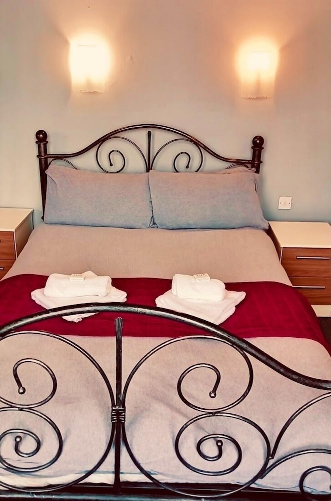Basic Double Room