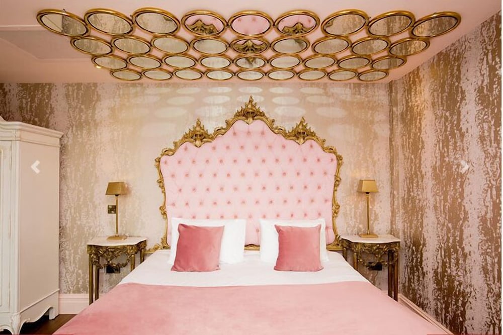 Deluxe Double Room (Sleeps 2)