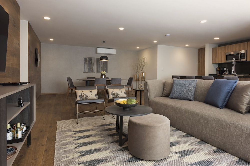 Exclusive Suite