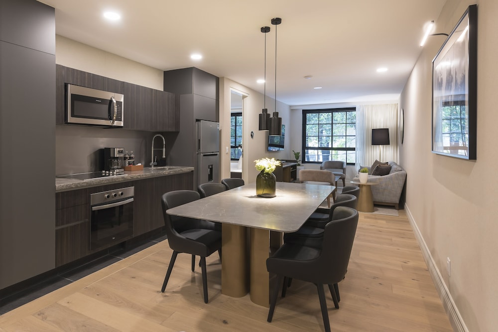 Deluxe Suite (Catalina)