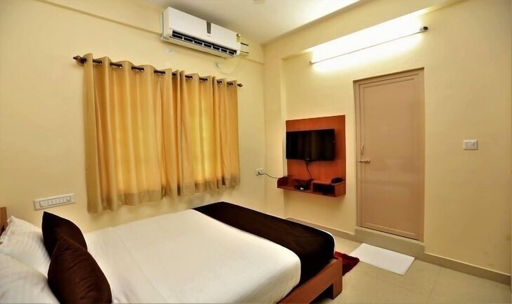 Economy Twin Room photo 1