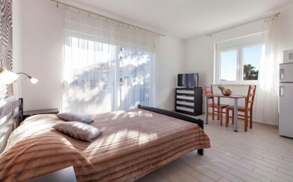 Studio, 1 Bedroom, Sea View photo 2