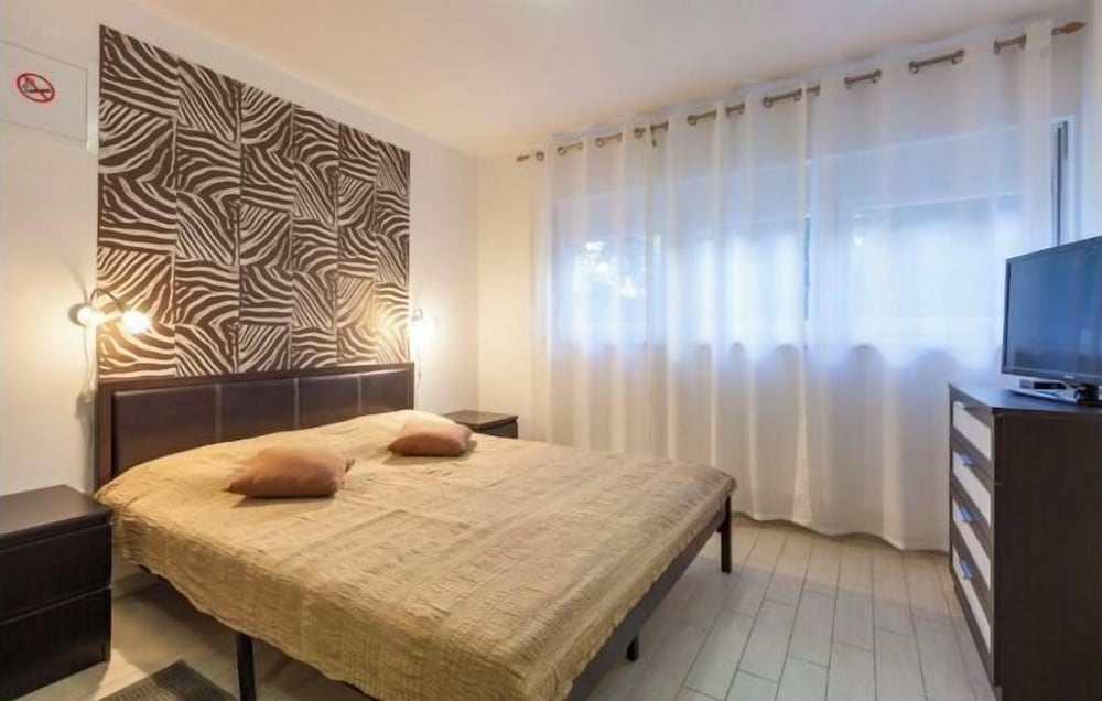 Studio, 1 Bedroom, Garden View, Ground Floor photo 2