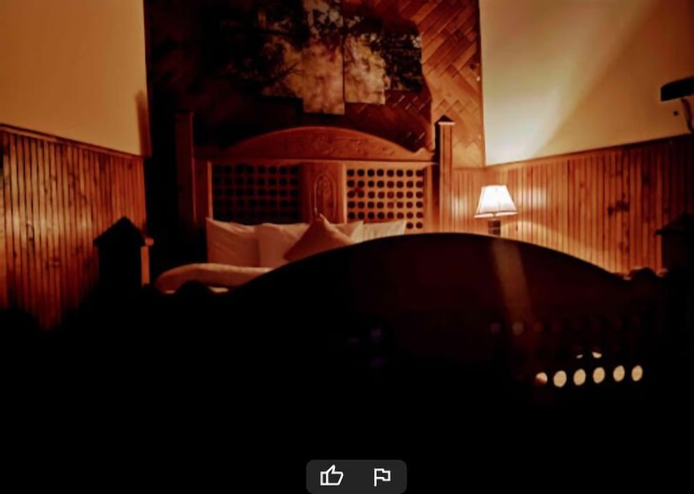 Standard Double Or Twin Room - Photo 12