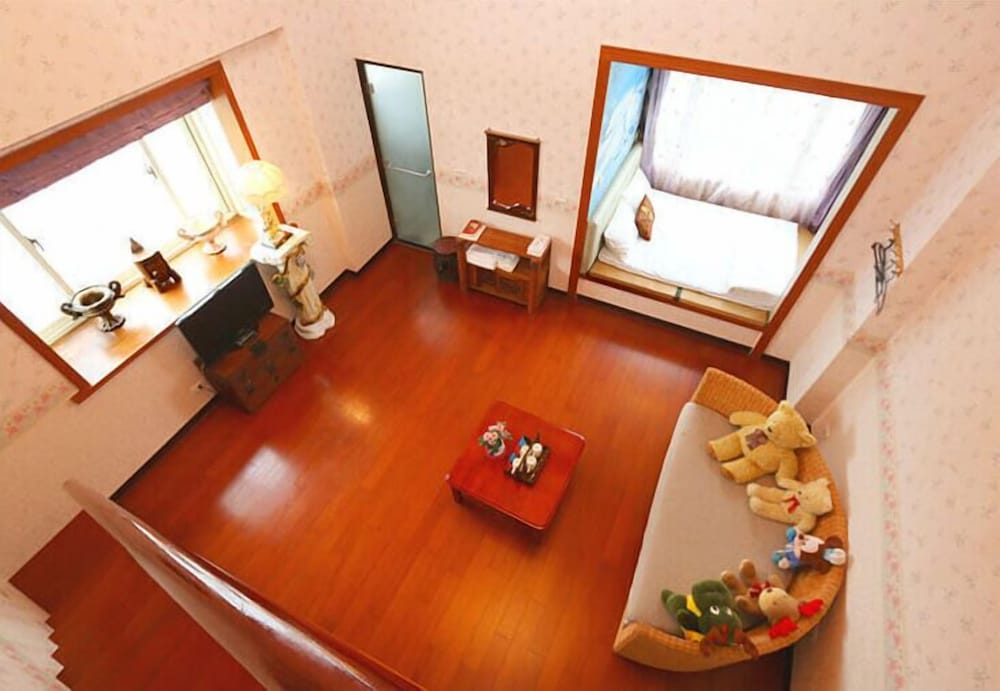 Standard Loft, 2 Queen Beds photo 2