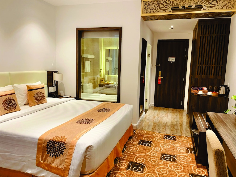 Superior Double Room, City View - Photo 1