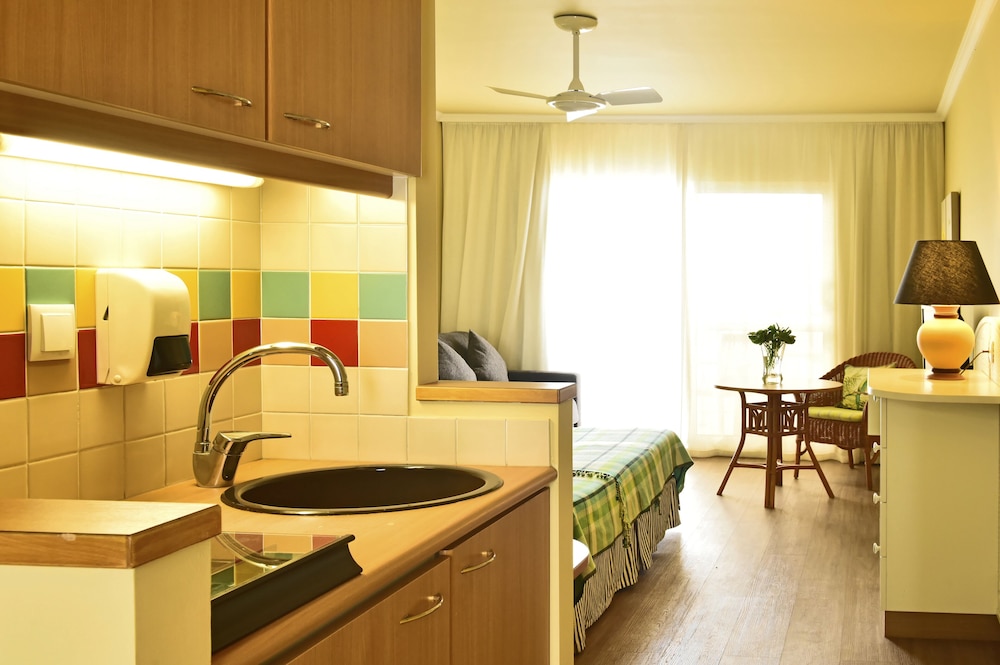Premium Room, Sea View - Photo 3