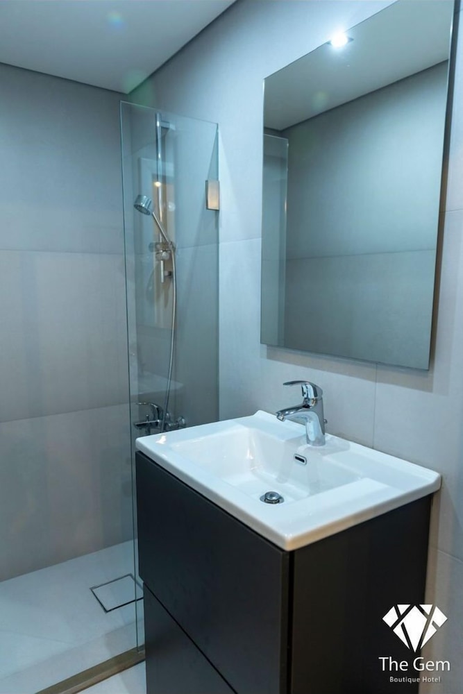 Exclusive Double or Twin Room - Photo 10
