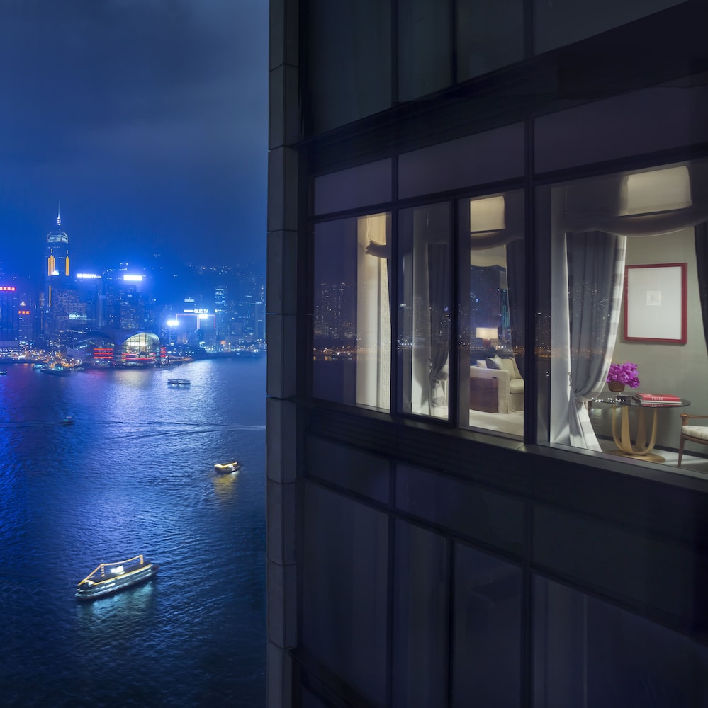Harbour Corner Suite