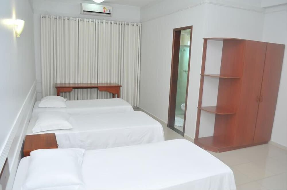 Deluxe Quadruple Room, 1 Bedroom, Non Smoking, City View photo 1