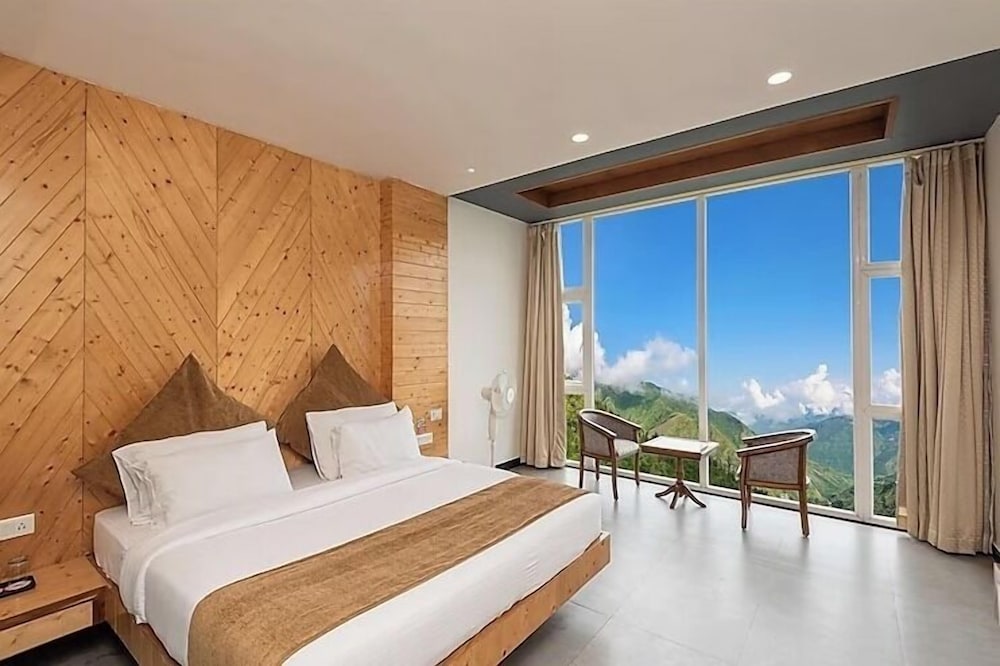 Executive Room, Valley View