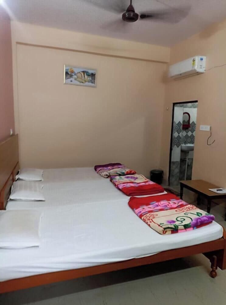 Basic Double Room