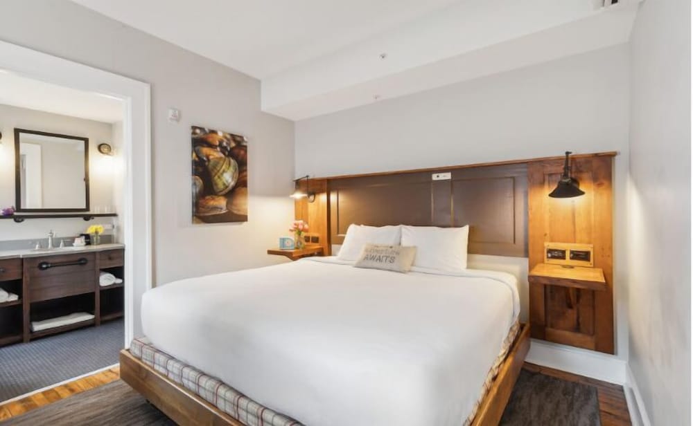 Deluxe Room, 1 King Bed