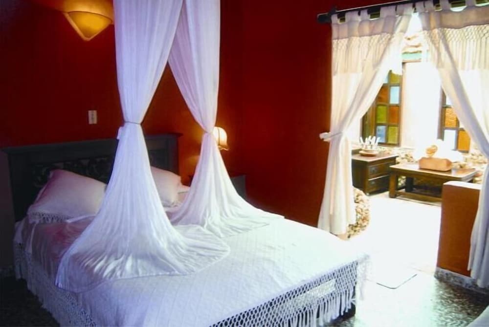 Suite, Jetted Tub photo 1