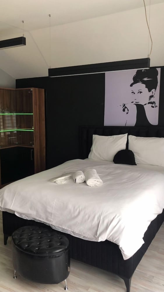BLACK Deluxe Room (Teras) photo 2