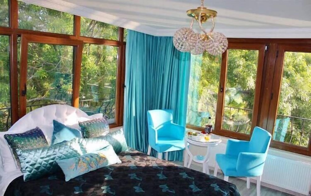 Deluxe Double Room, Fireplace, Garden View
