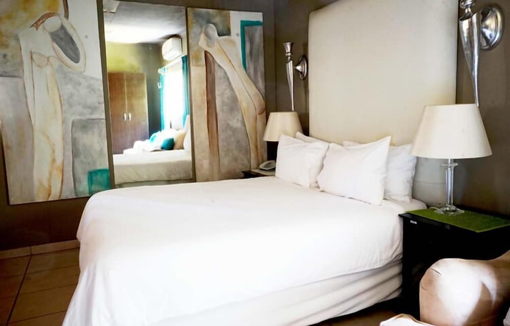 Executive Suite photo 2
