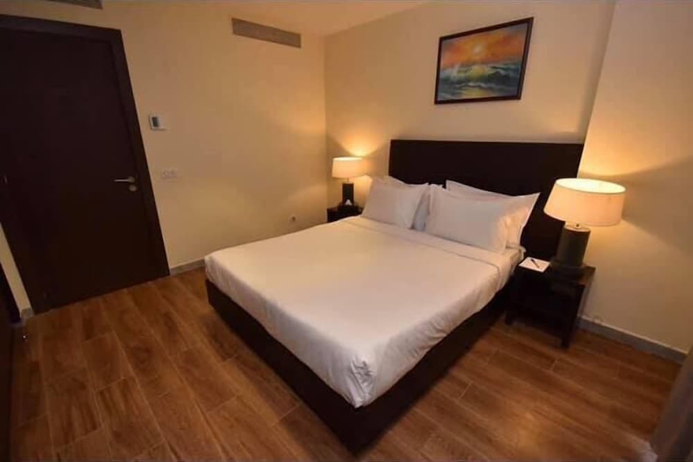 Deluxe Apartment, 2 Bedrooms, Kitchenette photo 2