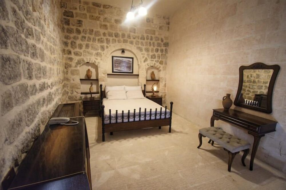 Presidential Room