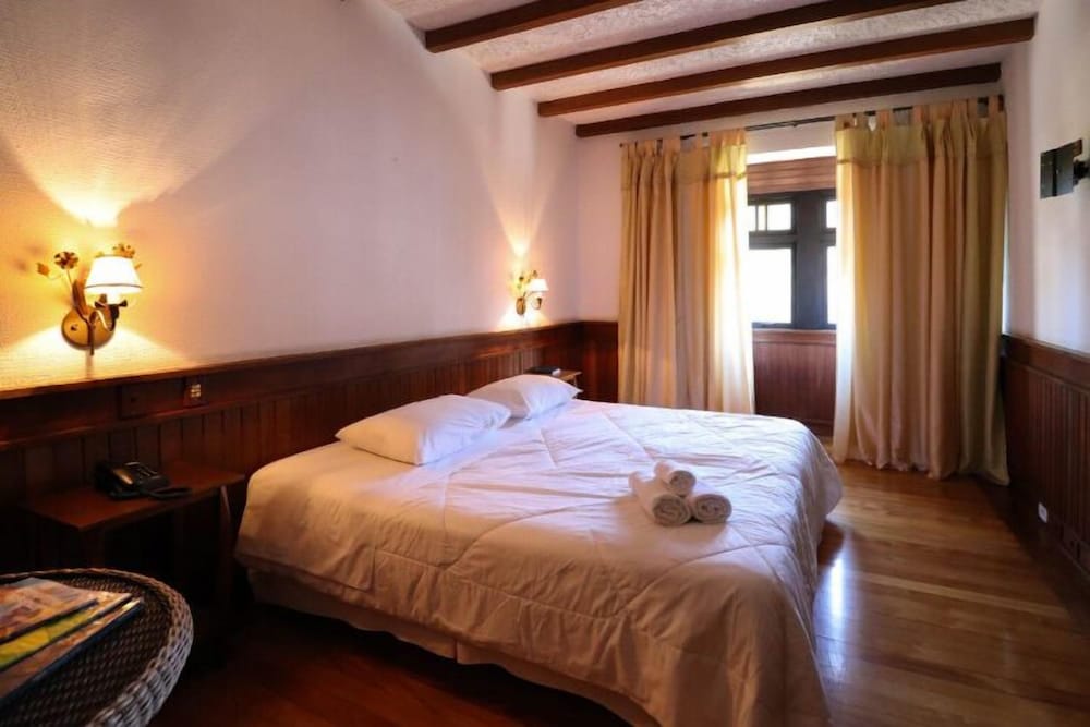 Standard Double or Twin Room photo 1