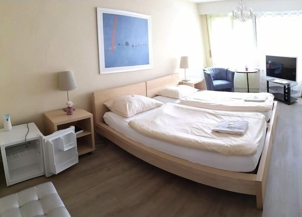 Double Room - Photo 13