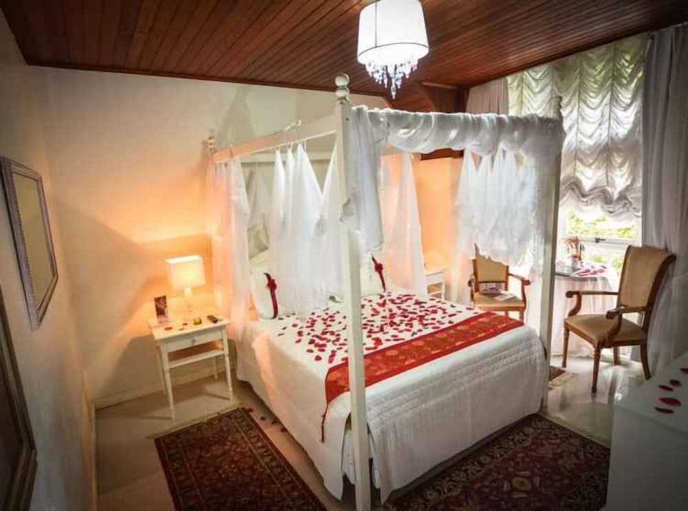 Honeymoon Room