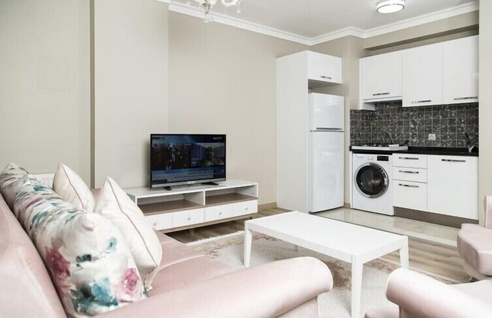 Family Apartment, 2 Bedrooms photo 3