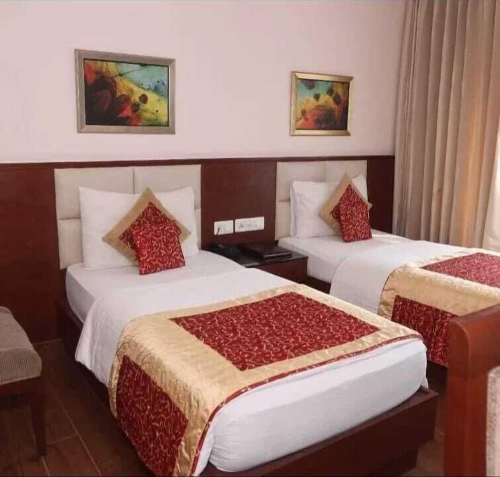 Deluxe Double or Twin Room, City View