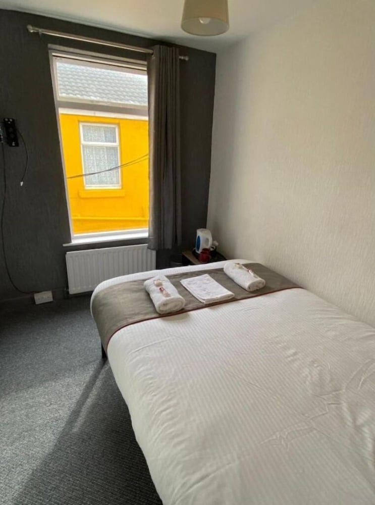 Standard Single Room, Ensuite