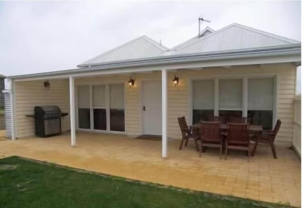 Classic House, Mobility Accessible, Non Smoking photo 2