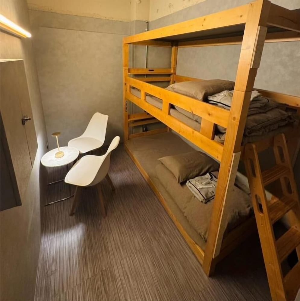 Basic Single Room photo 1
