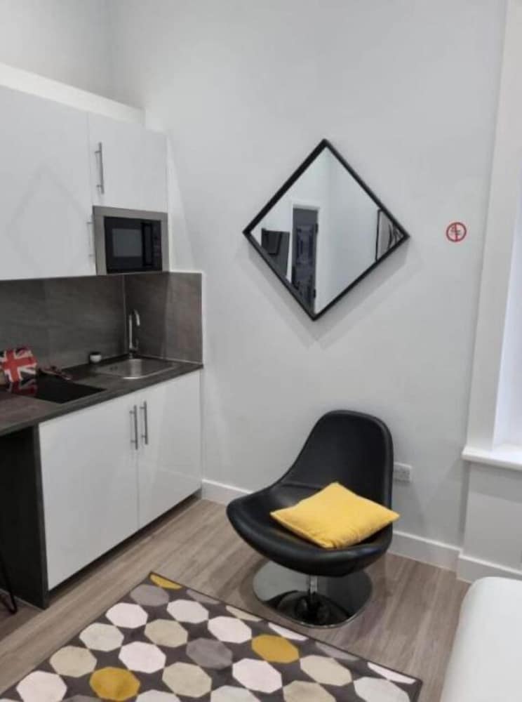 Premium Studio, Private Bathroom photo 2