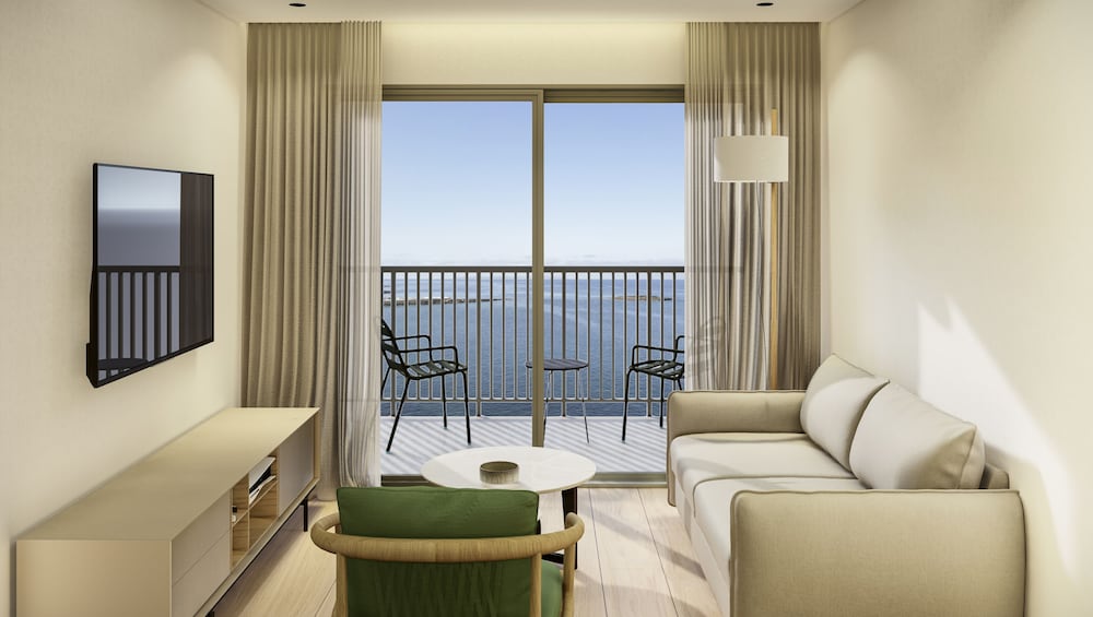 Standard Suite, Sea View