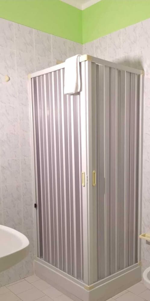 Triple Room - Photo 5