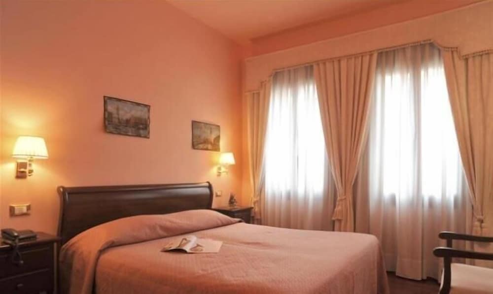 Double Room Single Use photo 3