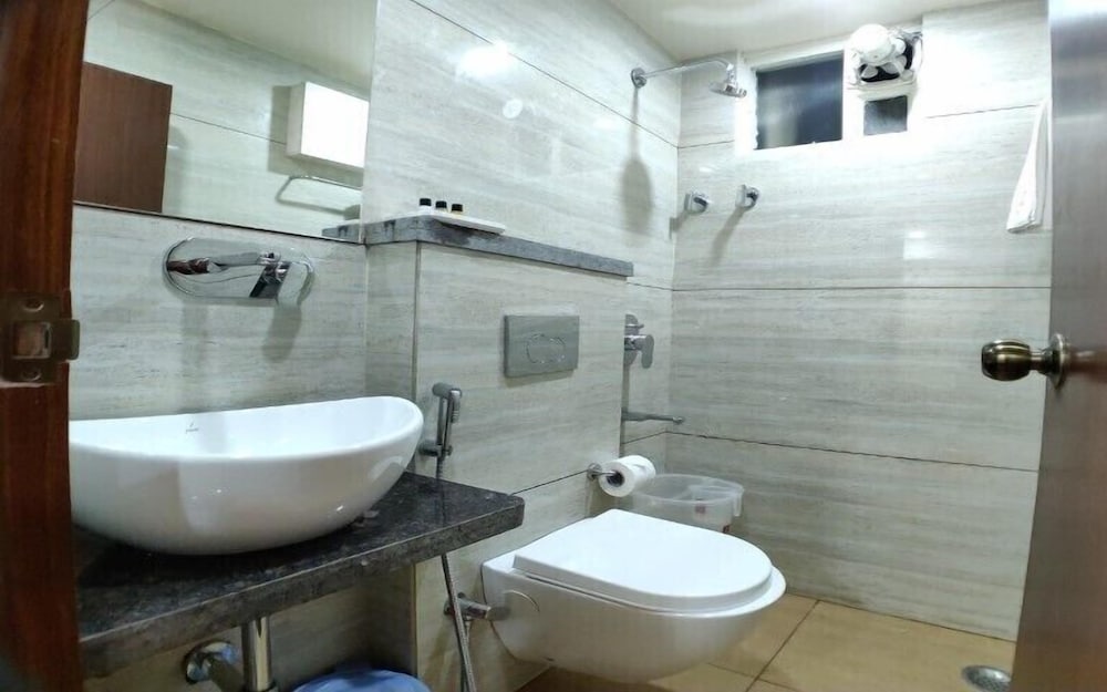 Deluxe Room - Photo 3