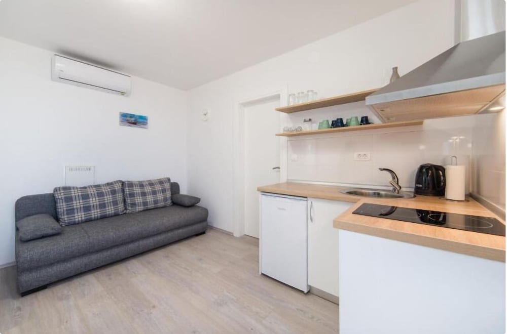 Basic Bungalow, 1 Bedroom, Sea View - Photo 2