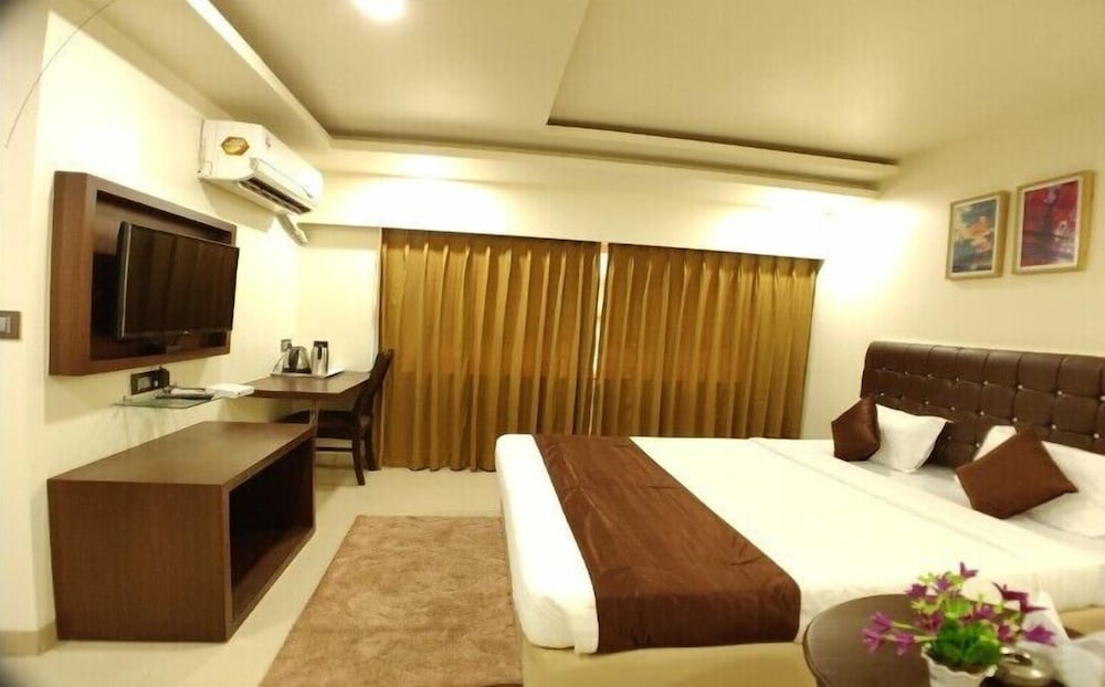 Executive Room - Photo 2