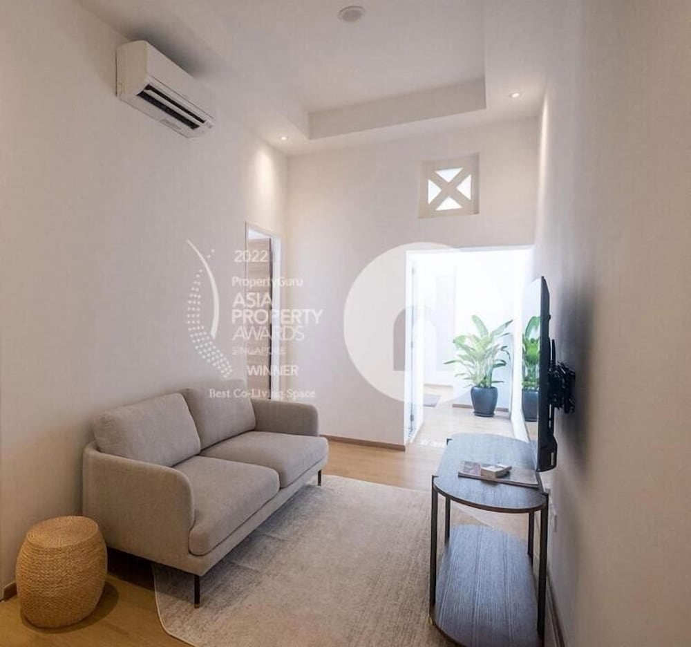 One Bedroom Bugis Street photo 2