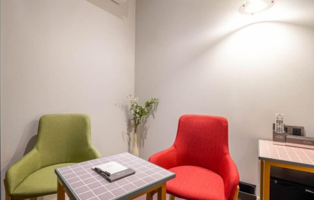Standard Double Room - Photo 9