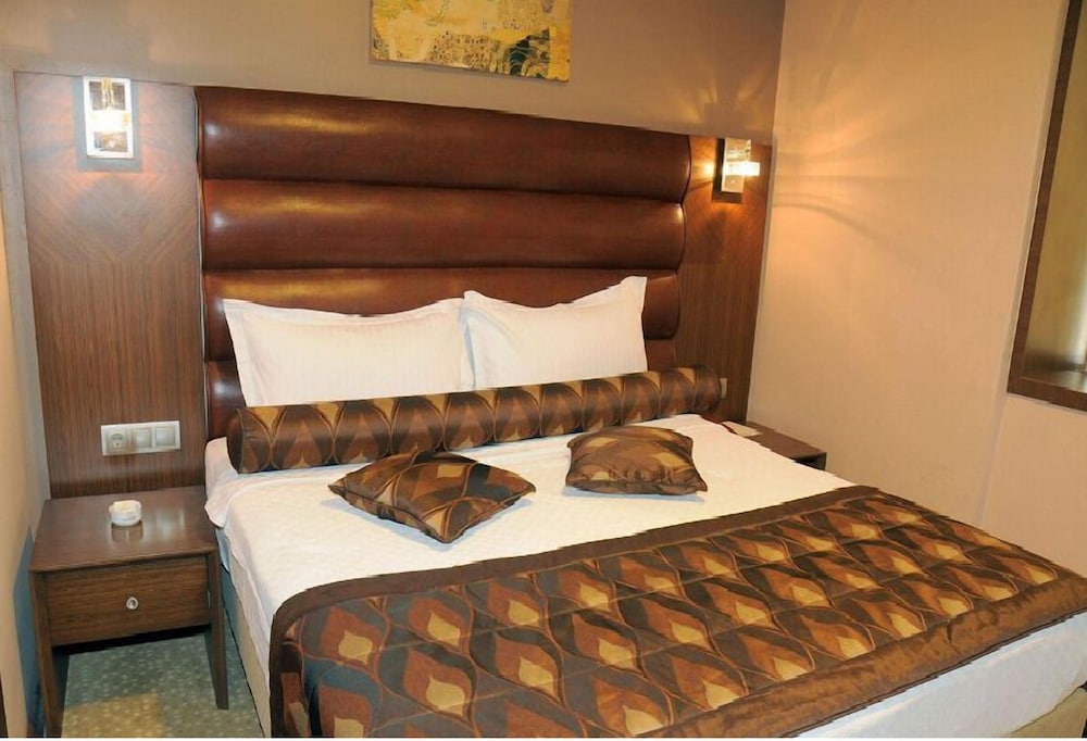 Economy Double or Twin Room