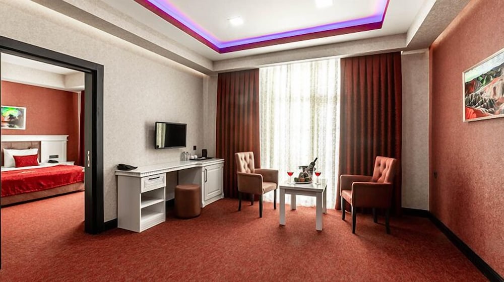 Junior Double Room, City View