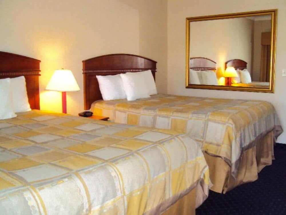 Standard Room, 2 Queen Beds, Non Smoking, Kitchen photo 1