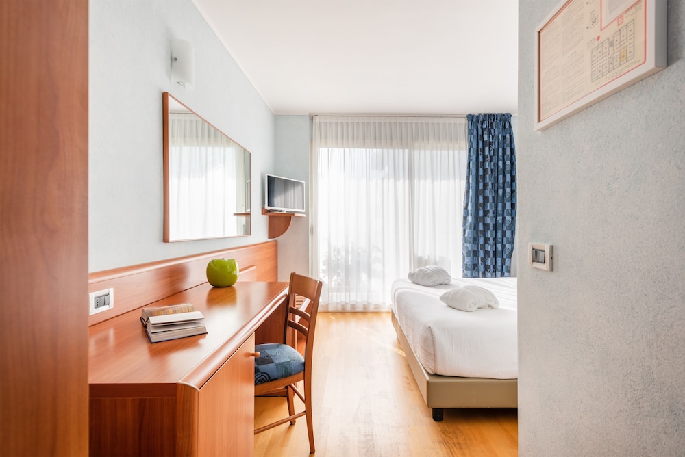 Comfort Triple Room photo 2