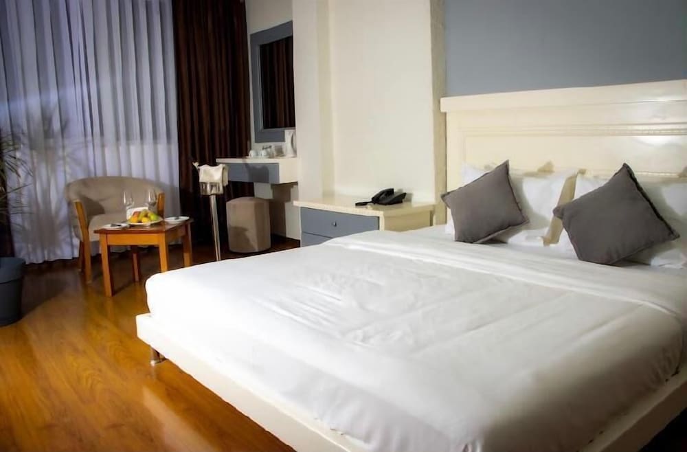 Luxury Double Room, Balcony photo 2