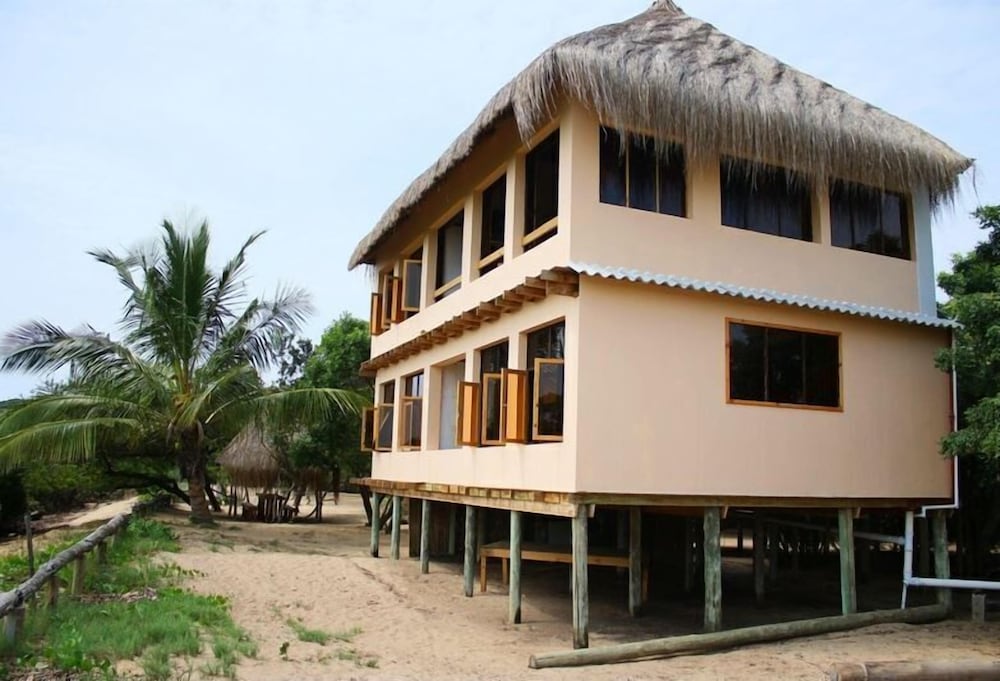 Luxury House photo 1