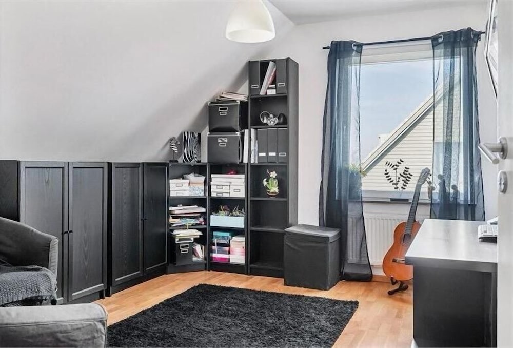 House, 5 Bedrooms, Balcony photo 1